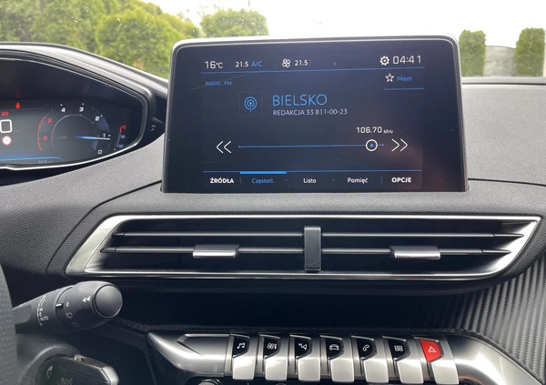 Peugeot 5008 cena 59900 przebieg: 217450, rok produkcji 2018 z Biała małe 667
